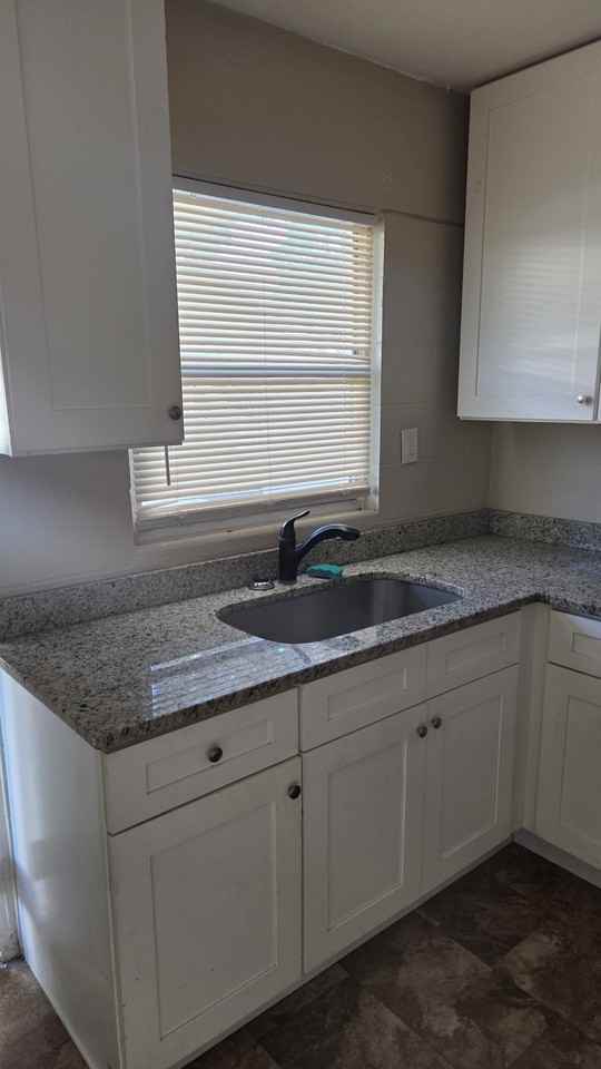 2040 West Church Street - Photo 4 of 11