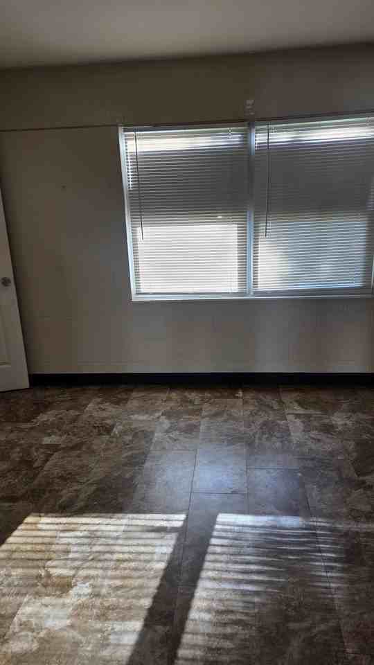 2040 West Church Street - Photo 6 of 11