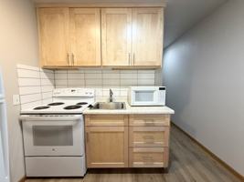 featured image of 1705 Camus Ln