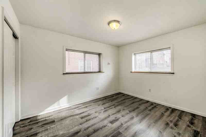 3850 Park Avenue - Photo 3 of 29