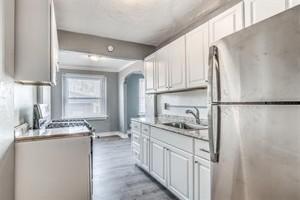 featured image of 807 Clara Ave