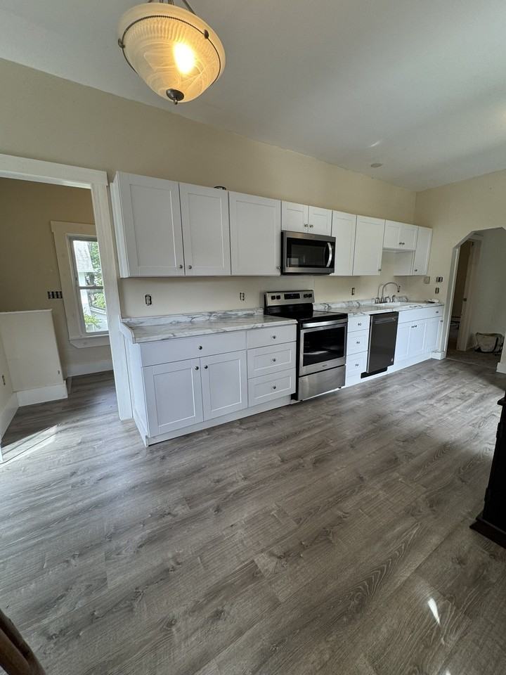240 State Street - Photo 2 of 13
