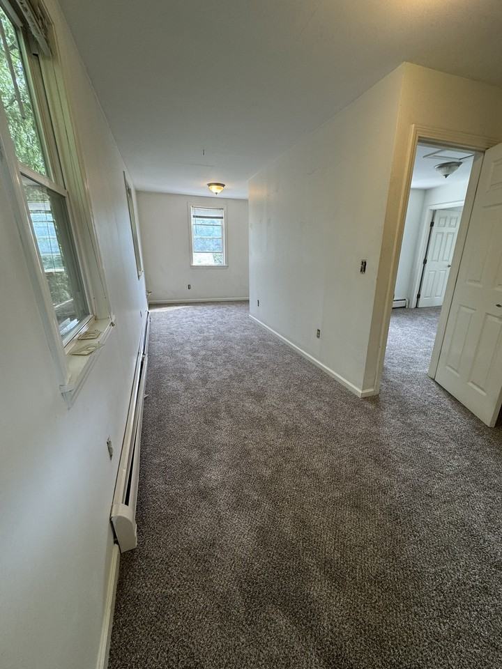 240 State Street - Photo 7 of 13