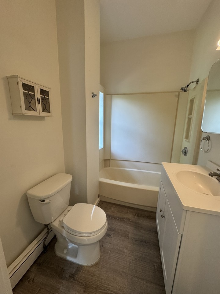 240 State Street - Photo 3 of 16