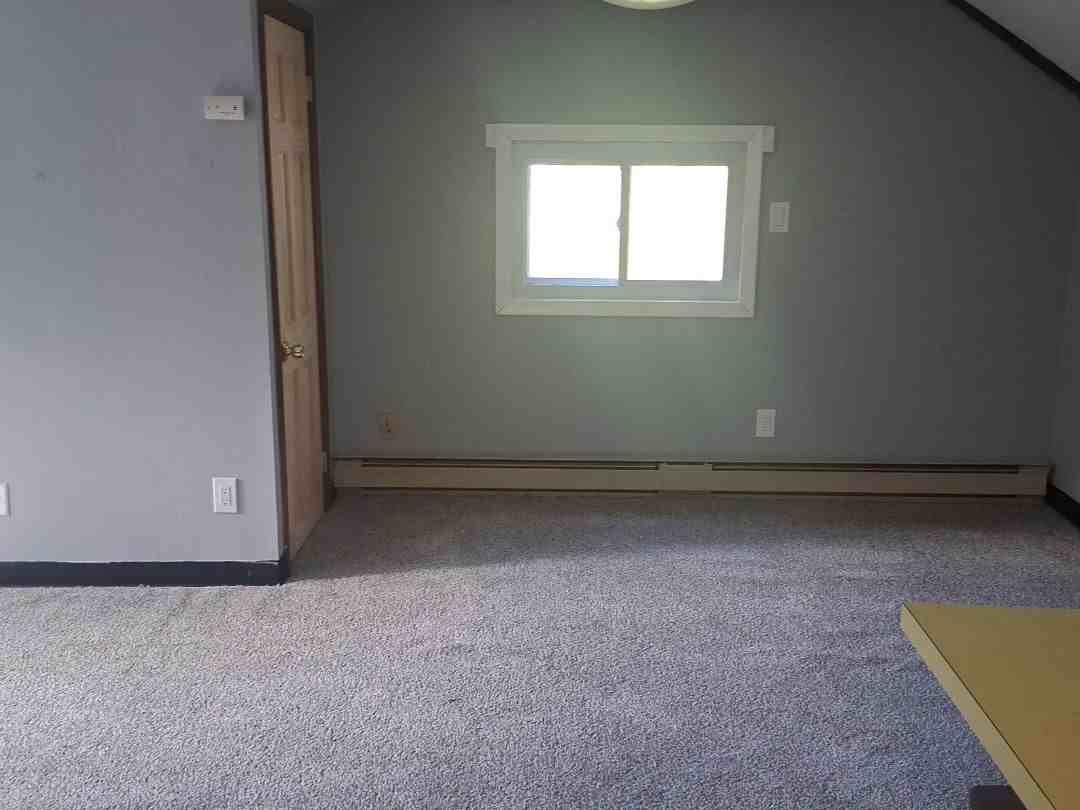 186-188 Crescent St - Photo 3 of 4