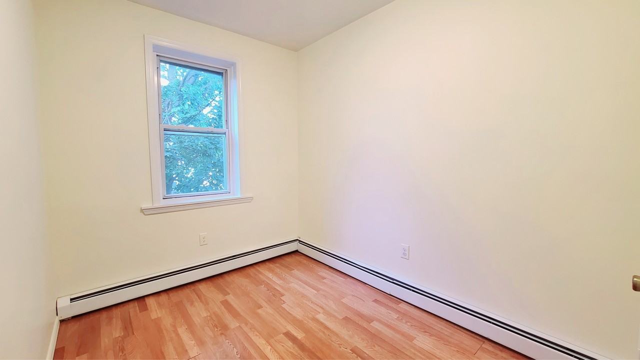 6704 Bergenline Avenue - Photo 5 of 6