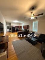 featured image of 415A S Oak St