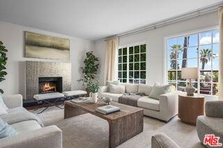 6609 Whitley Ter - Photo 4 of 8