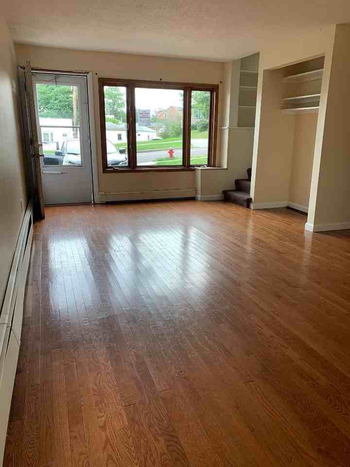 426 Colchester Avenue - Photo 2 of 9