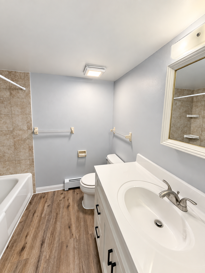 404 North Main Street - Photo 3 of 7
