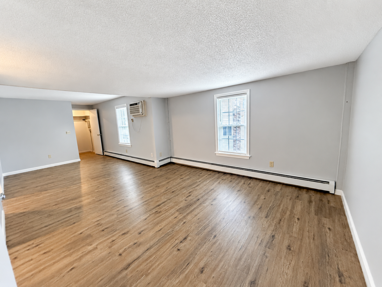 404 North Main Street - Photo 6 of 7