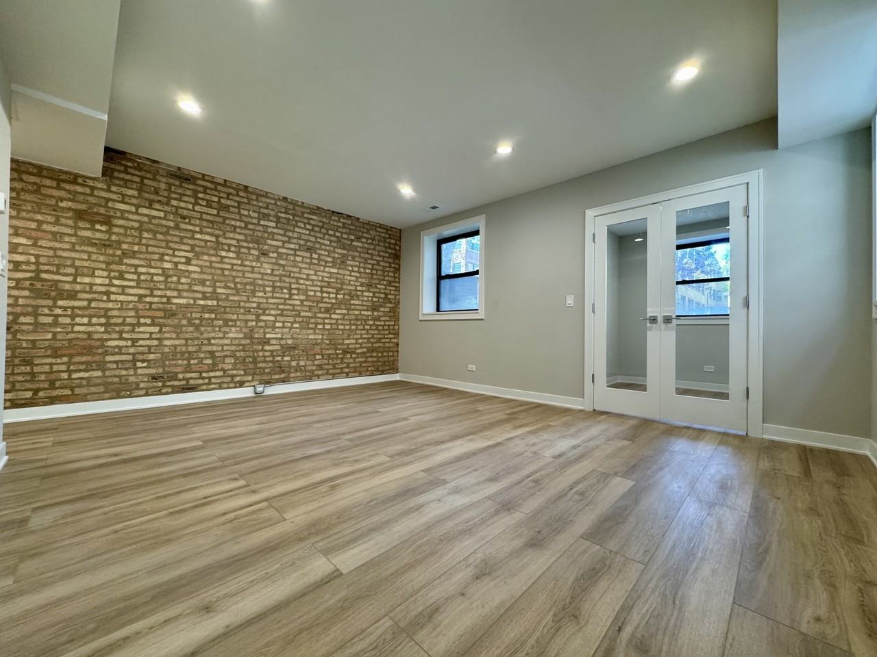 1348-58 W. Winnemac / 5045-47 N Glenwood - Photo 2 of 18