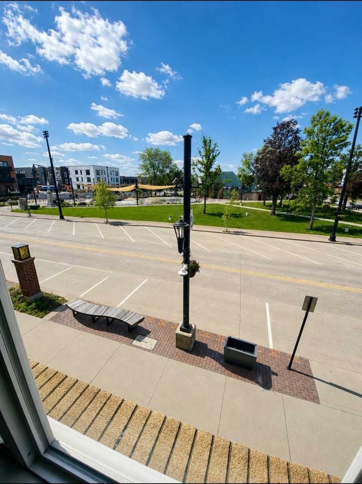 1038-1/2 7th Avenue - Photo 3 of 19