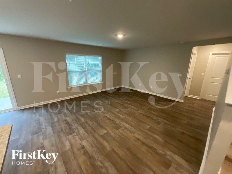 145 Preston Oaks Dr - Photo 3 of 11