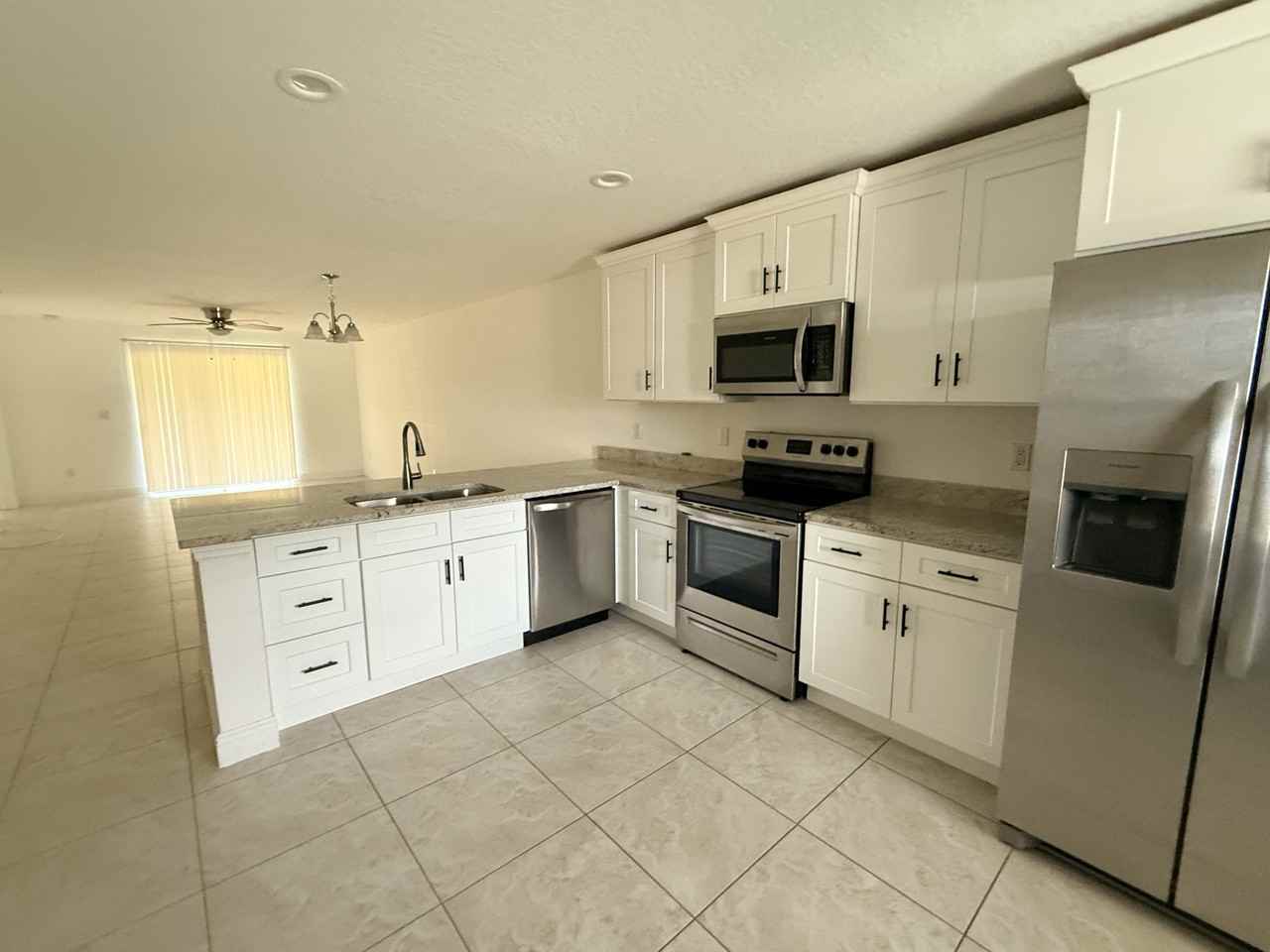 Grimes St 10440, Spring Hill 34608 - Photo 5 of 17