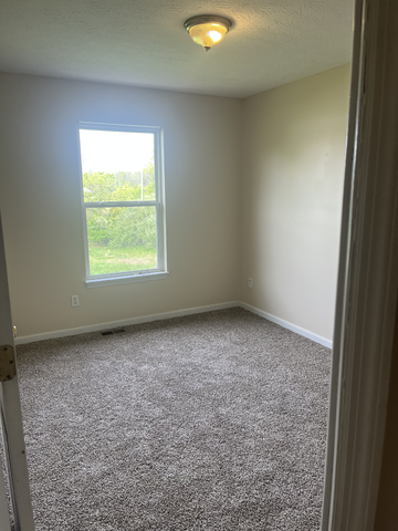 Cambridge Apartments - Photo 5 of 18