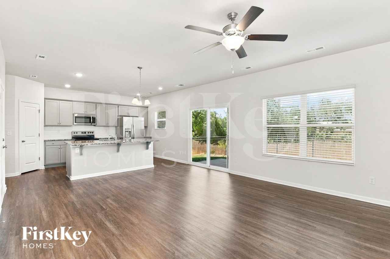 5435 Cobblestone Glen Dr - Photo 3 of 16