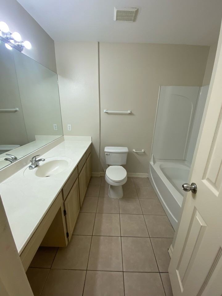 St. Antimo Apartments - Photo 5 of 50