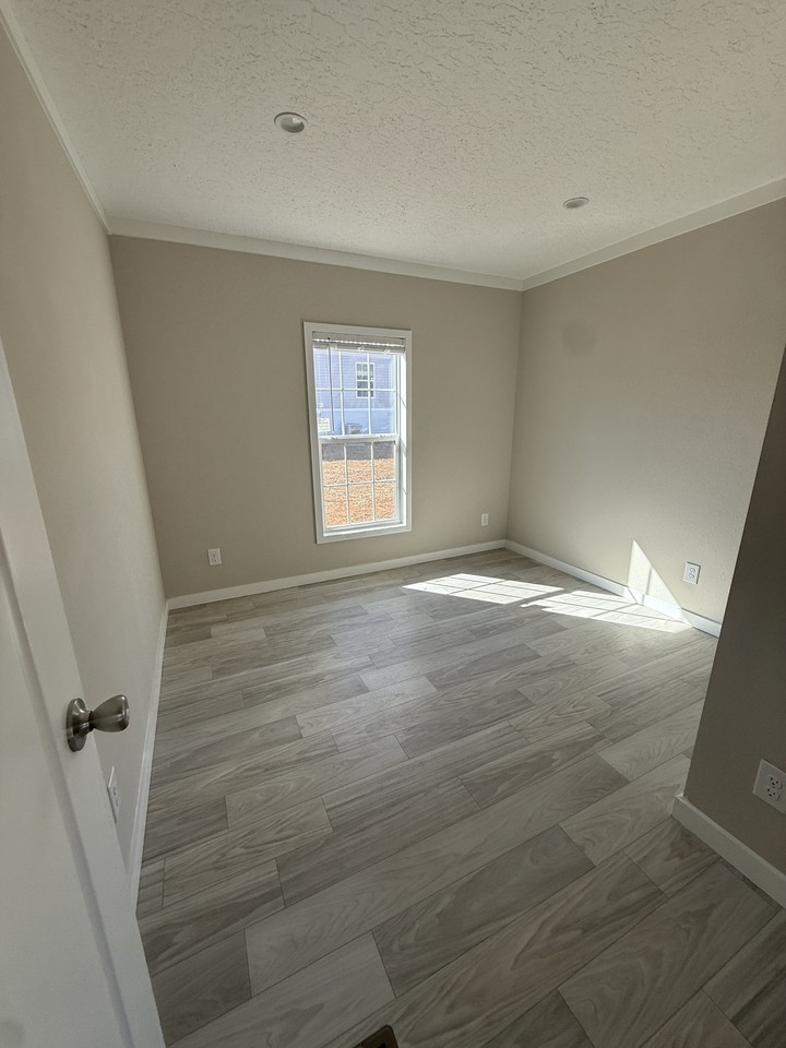 Candlestick Ln. - Photo 5 of 9