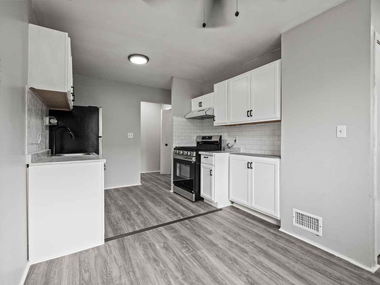 Goddard Estates - Photo 2 of 24