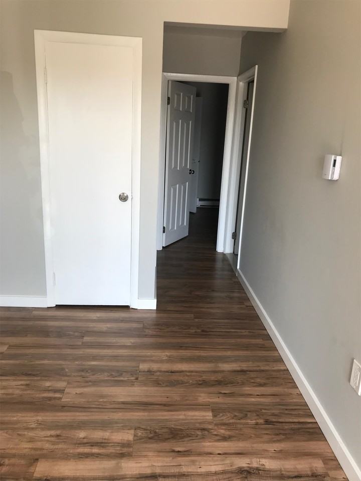 411 West Mulberry Street - Photo 5 of 10