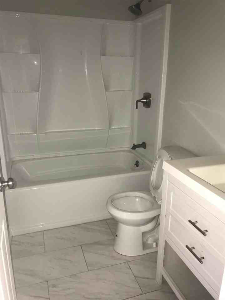 411 West Mulberry Street - Photo 6 of 10