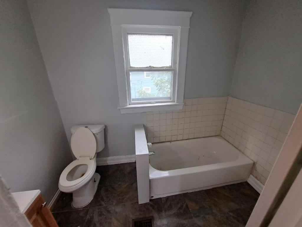4158 East 120th Street - Photo 7 of 8