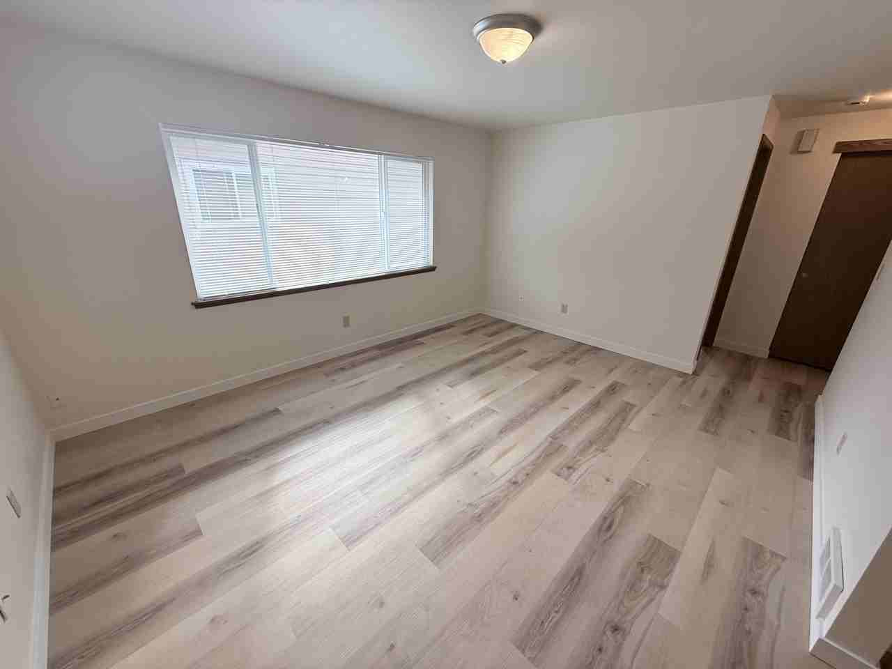 S12510-C7 - Photo 5 of 22