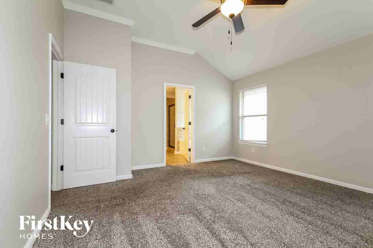 3801 Abingdon Dr - Photo 6 of 15