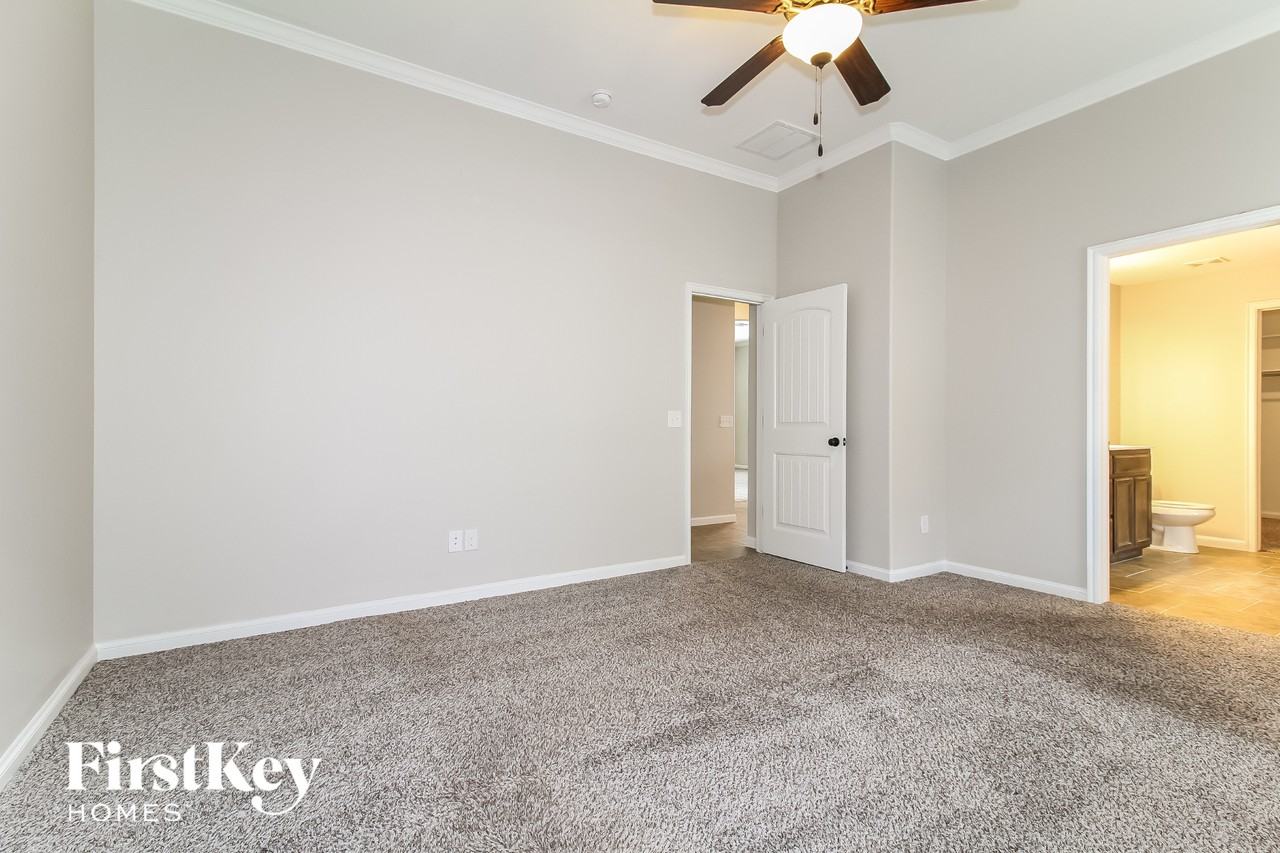 3801 Abingdon Dr - Photo 7 of 15