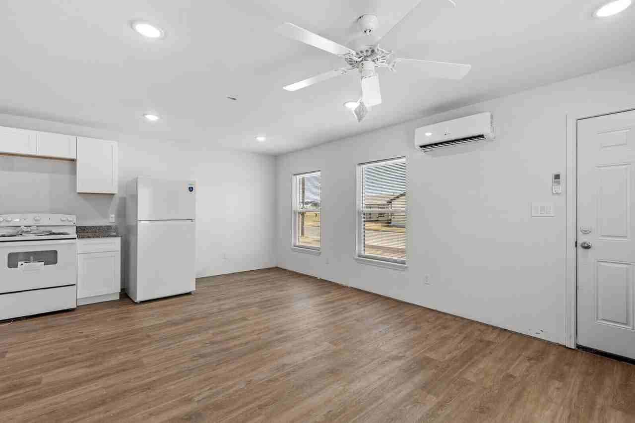 4125 Compton Ln, Unit A - Photo 5 of 13