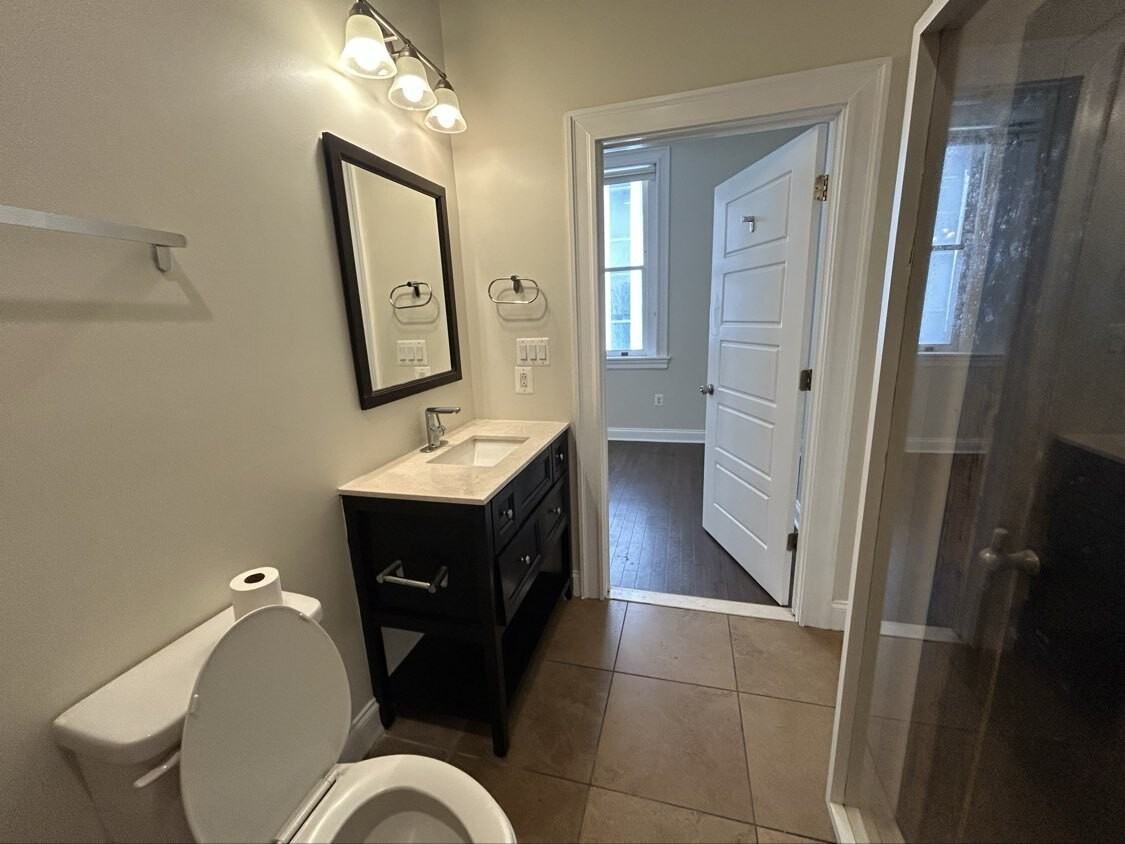 115 North Charles Street - Photo 5 of 6