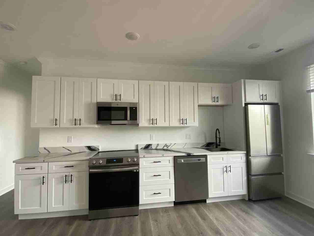 3414 Haverford Avenue - Photo 7 of 10