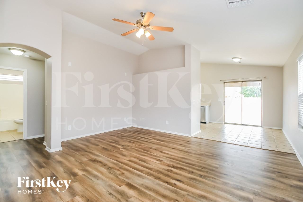 6698 E Haven Ave - Photo 3 of 15