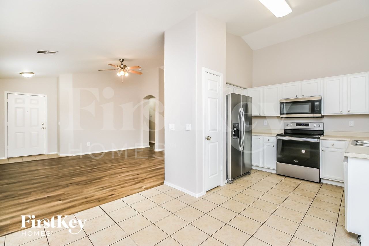 6698 E Haven Ave - Photo 7 of 15