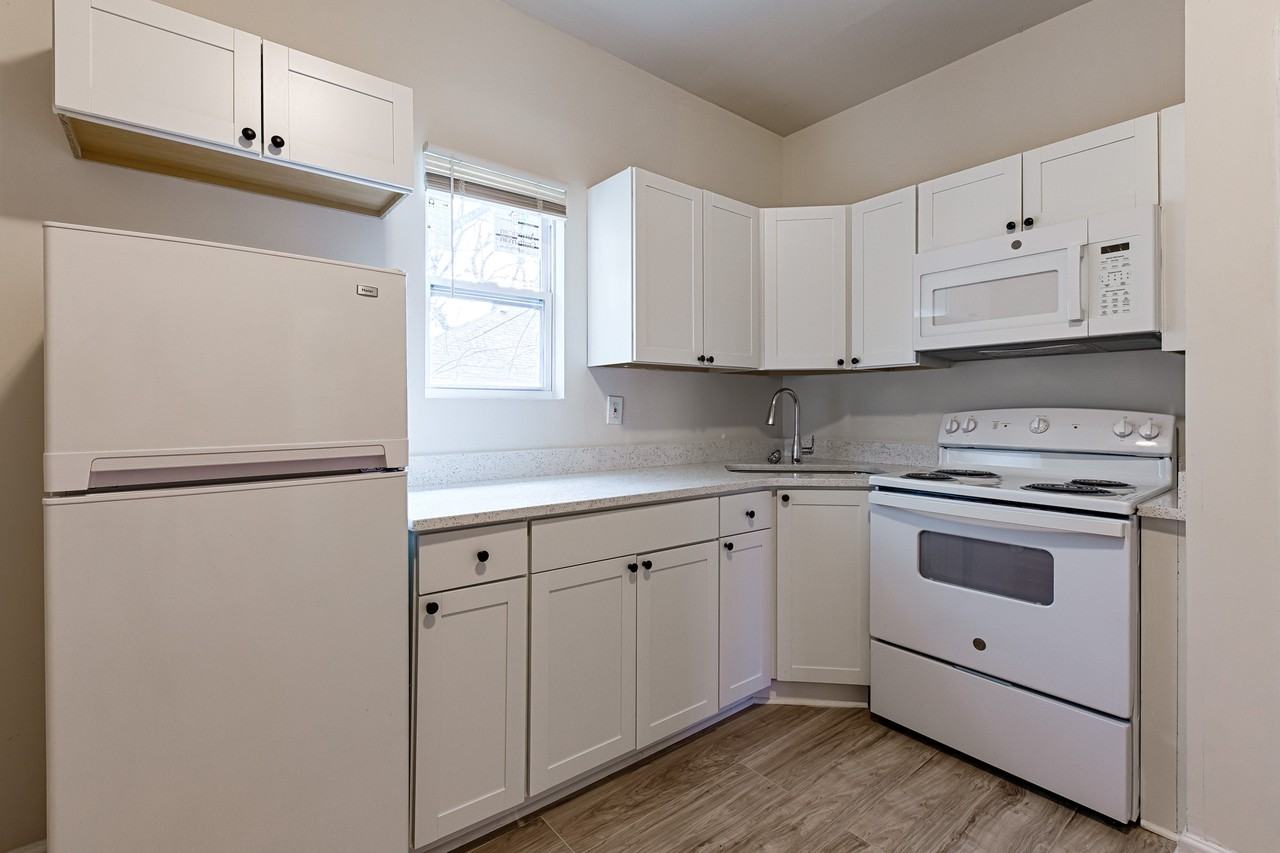 987 Dimmock Street Southwest - Photo 5 of 28