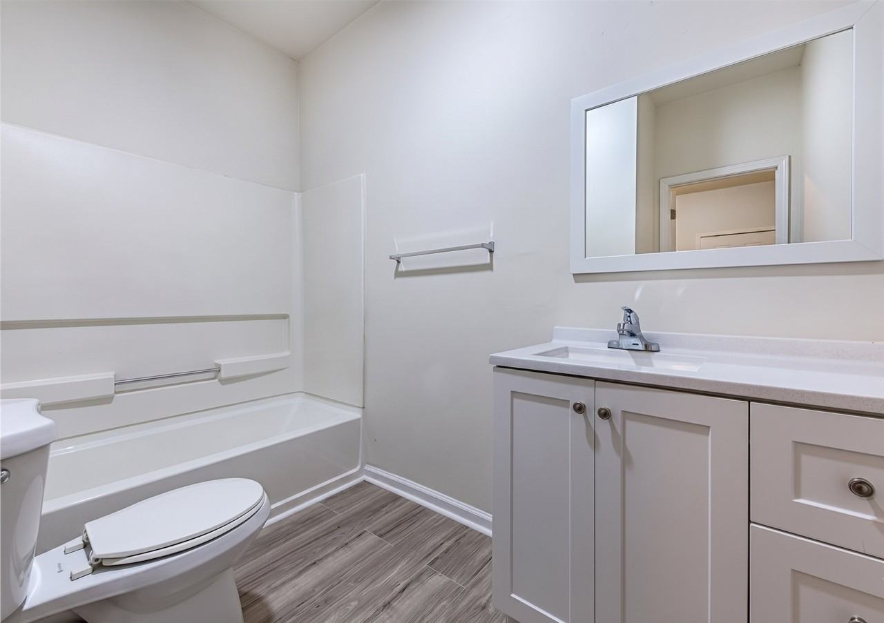 987 Dimmock Street Southwest - Photo 7 of 28