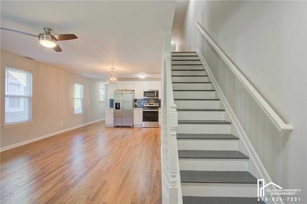 1173 Arlington Avenue Southwest - Photo 3 of 25