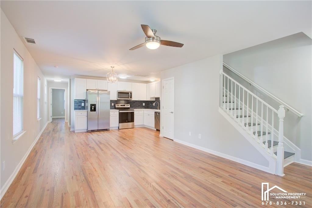 1173 Arlington Avenue Southwest - Photo 4 of 25