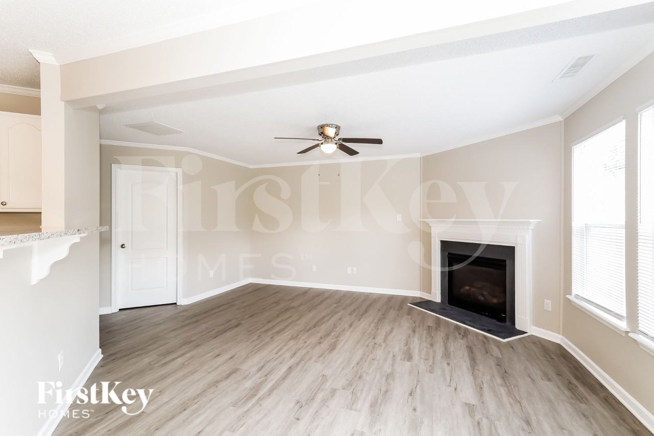 2025 Beckwith Ln - Photo 4 of 15