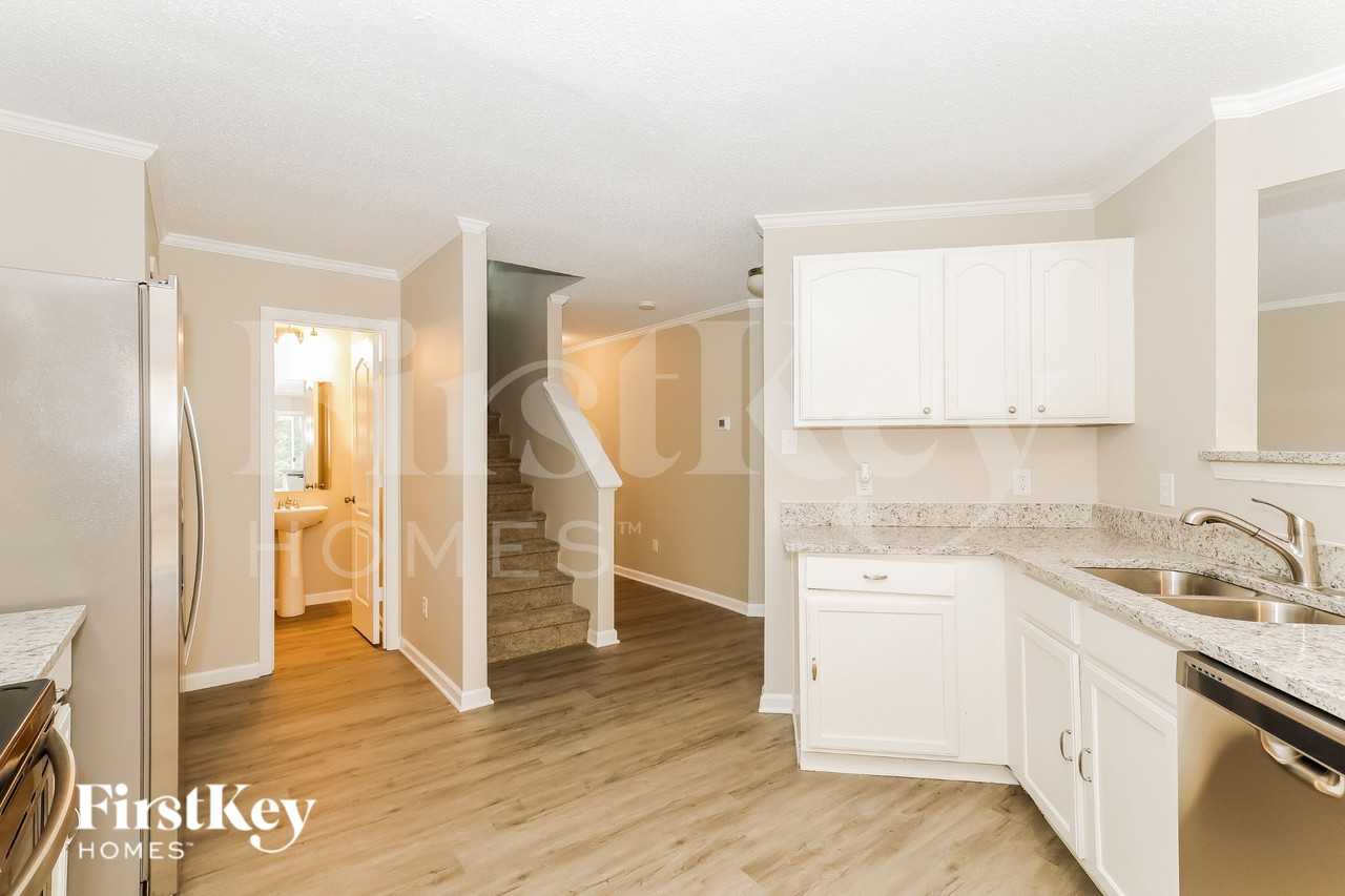 2025 Beckwith Ln - Photo 7 of 15