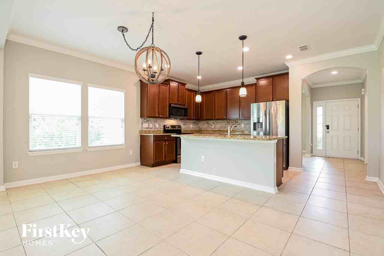 15906 Tisons Bluff Rd - Photo 5 of 13