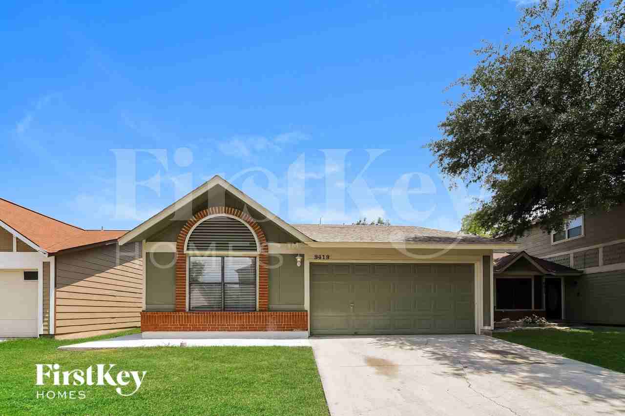 9419 Valley Rock
