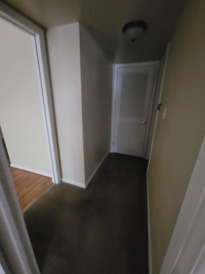 THE VIEW ON 18TH-1340 - Photo 7 of 50