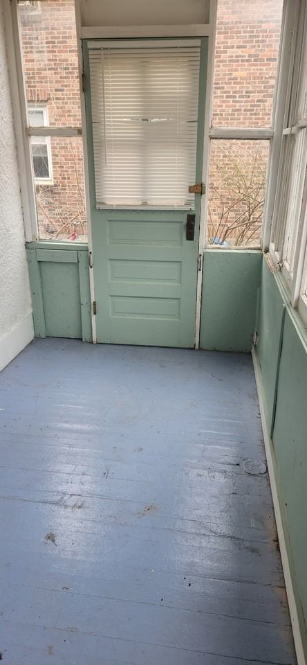 469 Ontario St - Photo 6 of 8