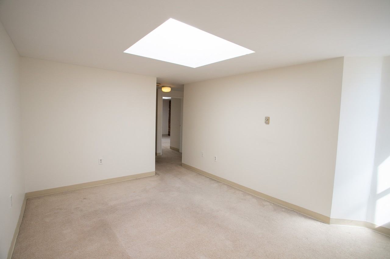 92 Columbia St - Photo 3 of 42