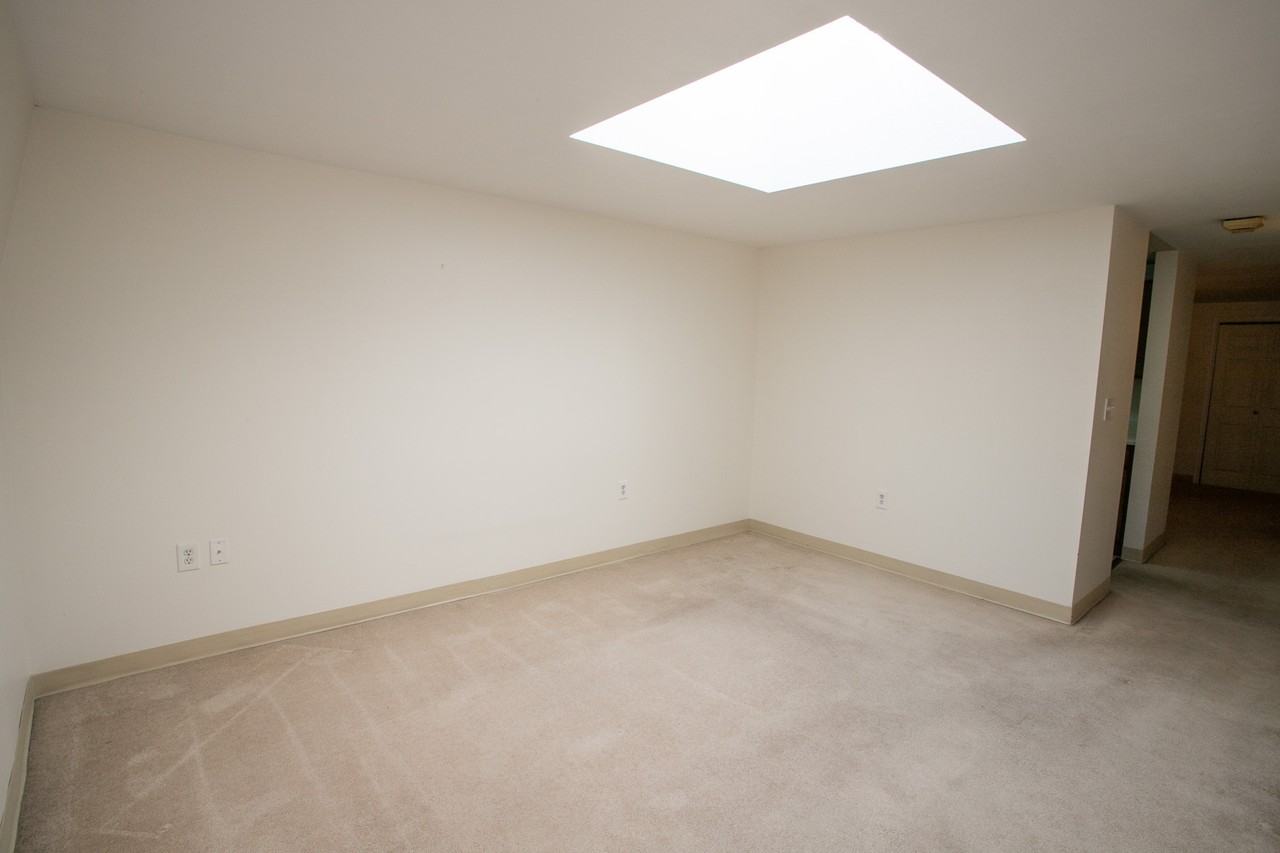 92 Columbia St - Photo 4 of 42