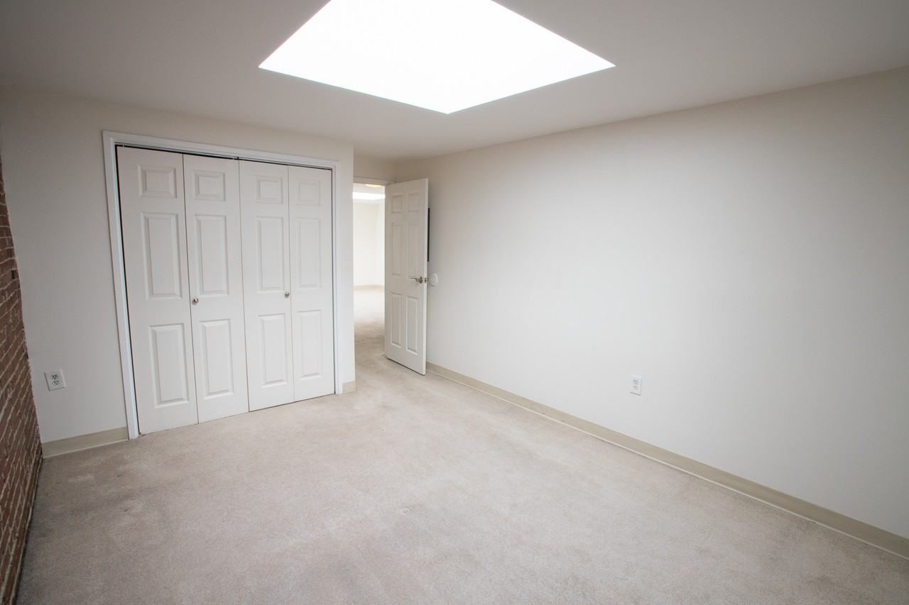 92 Columbia St - Photo 7 of 42