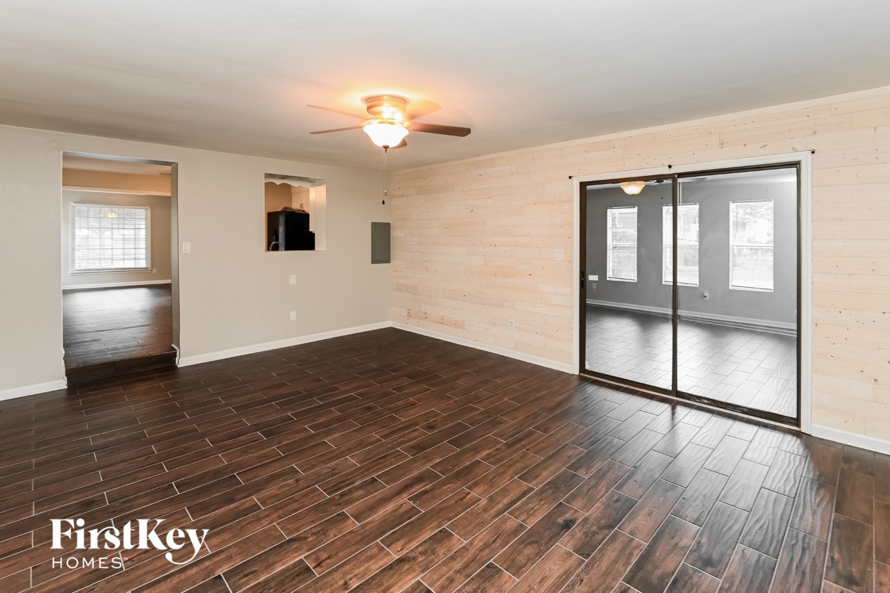 901 Vickery Dr - Photo 6 of 15