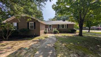 featured image of 2622 Kingston Dr